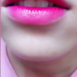 小姐姐吃灯笼果视频下载,小姐姐现场品尝，下载视频见证甜蜜瞬间